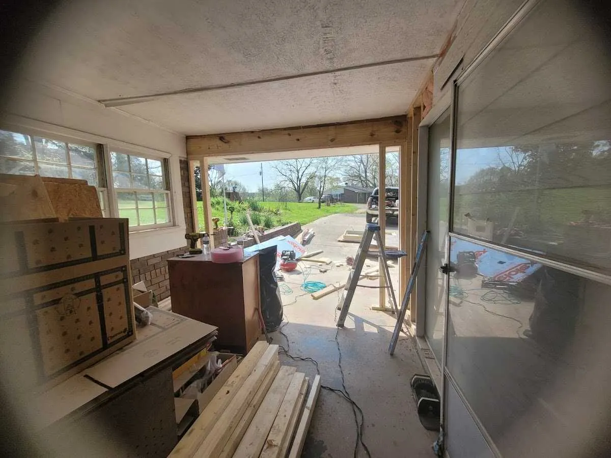 Air movers and dehumidifier for Water Mitigation Services in Riviera Beach